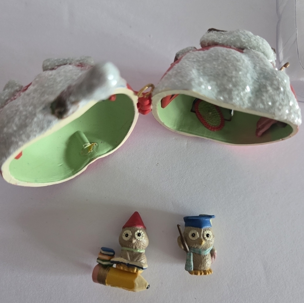 Enesco Red Apple House Ornament With Figures inside - Picture 4 of 7
